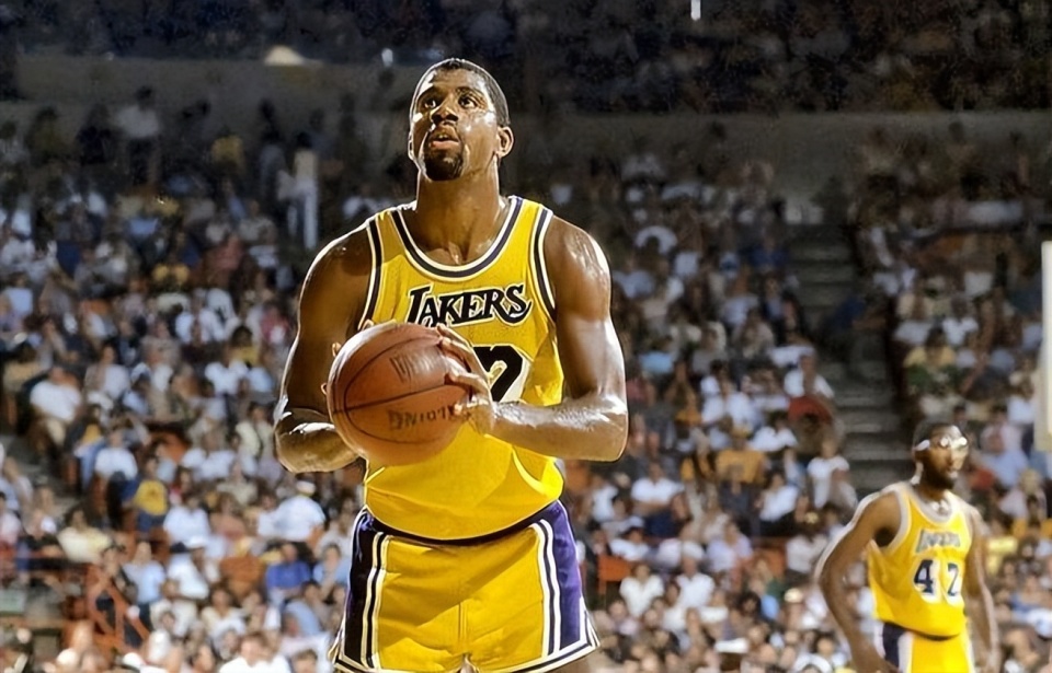 OToUw, 这些令人瞠