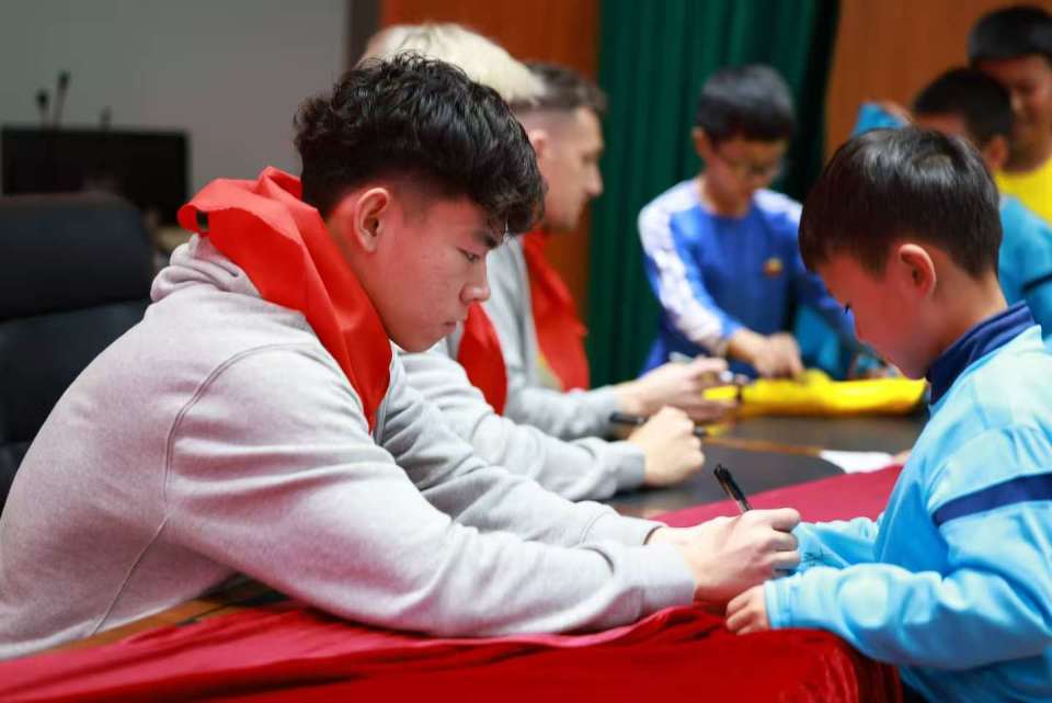 多所中小学 多所中小学